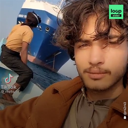 104K views · 718 reactions | Ce rebelle houthis à la gueule d’ange fait des millions de vues sur TikTok alors qu’il se filme en plein acte de piraterie dans la mer Rouge. Il a même été surnommé « Timhoutis Chalamet » à cause de sa ressemblance troublante avec l’acteur. On vous raconte son histoire. | Loopsider | Facebook