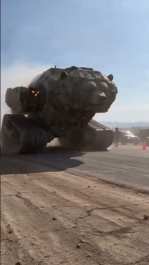 🚨 New Mexico Test Road Mystery: The Army’s Massive Bear Breacher Caught on Camera! 🐻🚛 #military