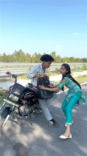 गूगल बता दो खुश रहने की दबाई | Google Bata Do Khush Rehne Ki Dawai | New Hindi Sad Song | #lailabhai