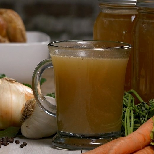 Here's my Homemade Chicken Bone Broth Recipe (for soup bases or sipping!) Get the full recipe here: https://bit.ly/3iHY0cQ | Dr. Josh Axe