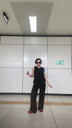 Makeover Powerstay Glazed Lipstick Review