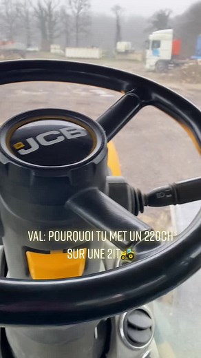 Exploring JCB Vehicle Controls and Features