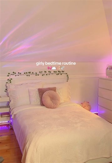 Girly bedtime routine - unwind with me after a long day🎀🕊️ #nightroutine #bedtimeroutine #girlynight #unwind #selfcare