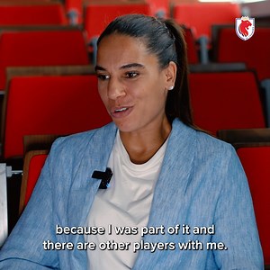 Amel Majri revient sur ses 18 années passées dans son club de cœur, l'OL. ❤️💙 En intégralité sur YouTube : https://youtu.be/NZ7Y2tJCveM | OL Lyonnes