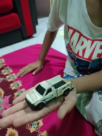 Exploring AI Effects on Robots for Kids