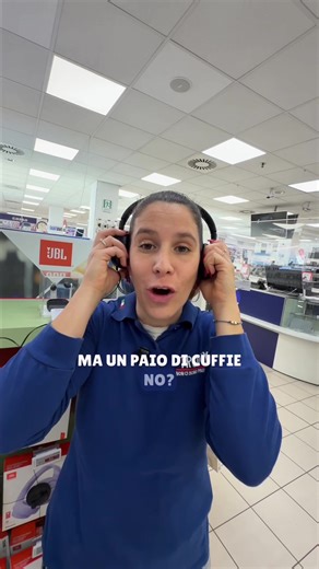 Caro maranza qui da noi puoi trovare un sacco di modelli di cuffie con e senza filo🎧🤩 👉🏻Ti aspettiamo al Trony di Nembro #cuffie #cuffiebluetooth #maranza #nembro #trony