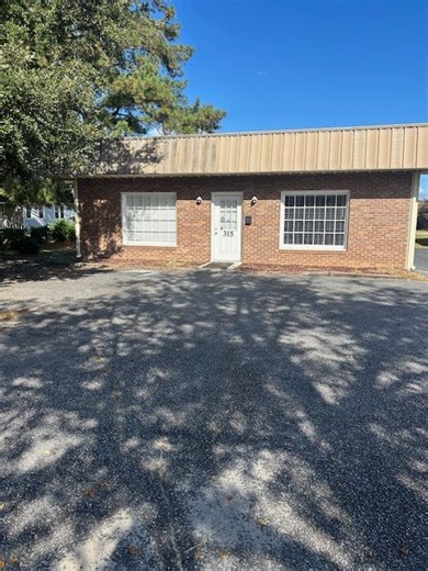 315 E 20th St, Lumberton, NC 28358 | LoopNet