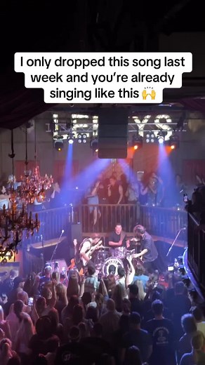 James Johnston Live Bar Shows: A Must-See Performance!