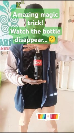 Did the bottle disappear? #magictrickssecret #魔术表演 #magictricks #magic #funny #瞬间转移 #魔术教学 #物理魔术