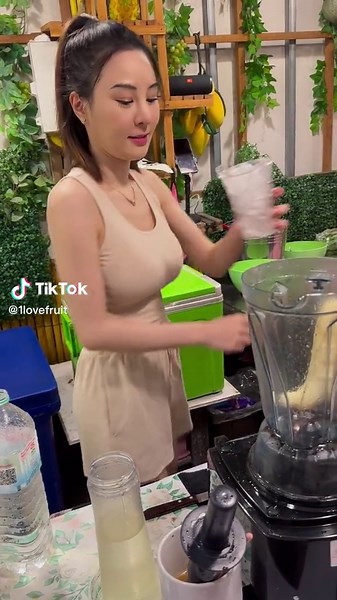 Delicious Smoothie Recipe with Fresh Fruits