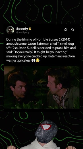 During the filming of Horrible Bosses 2 (2014), Jason Bateman smelled something