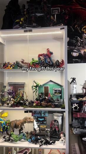 Setting Up My Favorite Marvel Action Figures