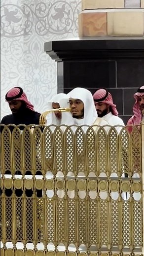 “When Sheikh Yasser Al-Dosari recites in Salah”🫀🤍 #ياسر_الدوسري #مكة_المكرمة #مكة #yasser_aldossari