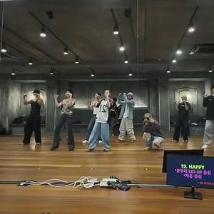 208K views · 3.4K reactions | Looks like we'll be seeing 'In or Out' by Dara (2NE1 version) now with CL.  | 2NE1 Updates | Facebook