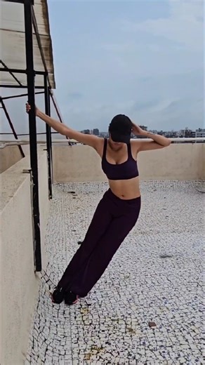 Varsha Dhabhbha | Model | Fitness vlog 2 . . . . . [ Fitness, Yoga, Bodycare, motivation, vlog] #reels #fitnessjourney #fitness #motivation #yoga #yogasehihoga🧘‍♂️ | Instagram