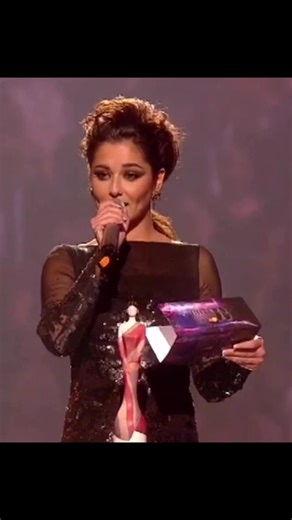 What’s Her Name? Cheryl presents Best International Female Solo Artist to Rihanna at the 2011 BRIT Awards! Listen to our latest episode celebrating Cheryl’s Messy Little Raindrops. Search for ‘Right Back At Ya! The 2000s Pop Music Podcast’ wherever you listen to podcasts 💿 #Cheryl #Rihanna #BRITs #GirlsAloud