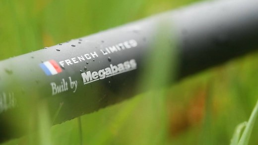Bruno Pebe nous parle de la série de cannes Megabass Destroyer French Limited développées pour les pêcheurs français en collaboration entre Megabass et Ultimate Fishing sous le label KISS. La série est composée de 7 modèles spinning et 5 modèles baitcasting. Spinning : - Destroyer French Limited F2-66 XS - 1,99 m - 0.9 à 7 g - 3 à 10 lb - Destroyer French Limited F3-65 XS - 1,96 m - 1,8 à 14 g - 4 à 12 lb - Destroyer French Limited F3-610 XS - 2,09 m - 1,8 à 14 g - 4 à 12 lb - Destroyer French L
