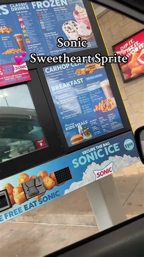 #stitch with @amanda_stull #greenscreen sweetheart sprite from @SONIC Drive-In #sonicdrivein #sonicdriveincarhop #sonicdriveins