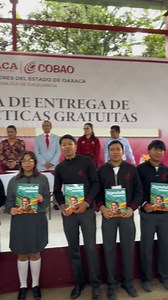 📚 El Plantel 01 Pueblo Nuevo ya cuenta con sus Guías de Estudio gratuitas, al igual que toda la comunidad estudiantil del #COBAO., un apoyo que impulsa su aprendizaje y fortalece su camino académico. Porque la educación es un derecho. #ComunidadCOBAO #EducaciónHumanista | COBAO