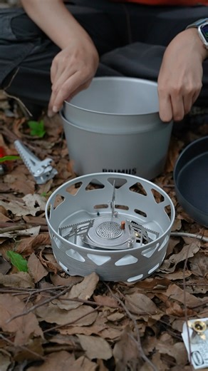 Primus Essential Stove Set ชุดเตาพร้อมหม้อเดินป่าที่เหมาะสำหรับทำอาหารเเบบไทยๆ ไม่ว่าจะหุงข้าว ต้ม ผัด เเกง ทอด ครบจบในชุดเดียว ด้วยหม้ออลูมิเนียม 2 ใบ และกระทะเคลือบเซรามิคอย่างดีทำอาหารได้ไม่ติดกระทะ มาพร้อมที่จับหม้อที่ใช้งานได้สะดวกคล่องตัว #เดินป่า #เตาเดินป่า #primus รายละเอียดในคอมเม้น | ThailandOutdoor Shop