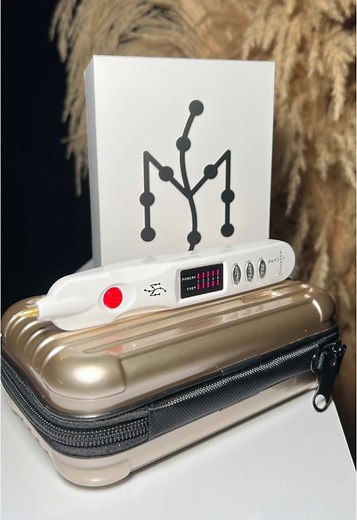 Rejuvenecimiento efectivo con Plasma Pen Monster