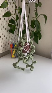 Crochet string of pearls plant with me 🌱#diy #crochetplant #crocheter #crochetplant #hangingplants #handmade #plant #stringofpearls | Crochet Nature