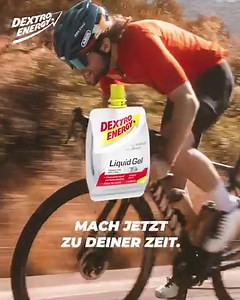 Bestelle jetzt: Dextro Energy* Liquid Gel ist leicht dosierbar und geht direkt ins Blut. Probier es aus. Du hast die Motivation. Wir haben das Zeug dazu. #dextroenergy #ausdauersport #richtigsmarteszeug *enthält Kohlenhydrate | Dextro Energy