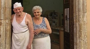 91 Year Old Greek Baker In Greece Goes Viral With Traditional Phyllo Making | Greek Gateway