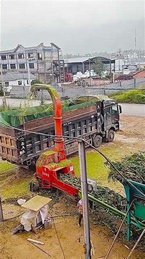 WA: +8615638451357 High-pressure jet chaff cutter, models available from 4.5 to 30 tons.