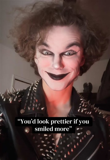 How Smiling Can Affect Your Approachability at Work