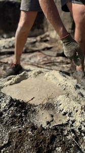 Siguen los avances en la obra mágica 🪄 Quédate para ir siguiendo todo el proceso y ser parte de esto #bioconstruccion #n #permacultura #o #arquitectura #permaculture #bioconstru #bioconstrucci #dise #construccion #architecture #sustentable #bioarquitectura #a #bioconstruction #superadobe #barro #sostenibilidad #natural #naturaleza #ecologia #naturalbuilding #nature #construccionnatural #construcci #arquitecturasostenible #constru #domo #sustentabilidade #tierra | Cob.warriors