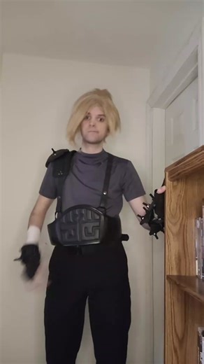 #cloudstrifecosplay #cloudstrife #finalfantasy7cosplay #finalfantasy7 #cosplay #foryoupage #fyp #18