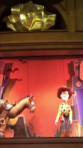 Woody's Roundup Puppet Show #disneyparks #disneylandparis #toystory #jessie #bullseye #disneyshows