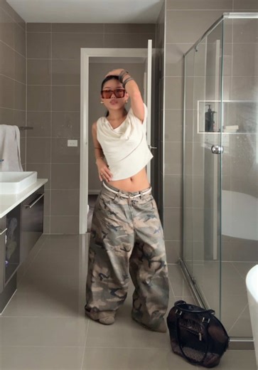 Street Fashion in Melbourne: Casual Outfit Inspiration