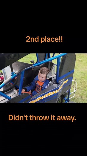 We fight hard, we dig deep. It's all coming together. Now I got to finish it!!#ForYou #Stallard #Dirt #Racing #checkeredflag #DSR #YoungGun #Driver #microsprint