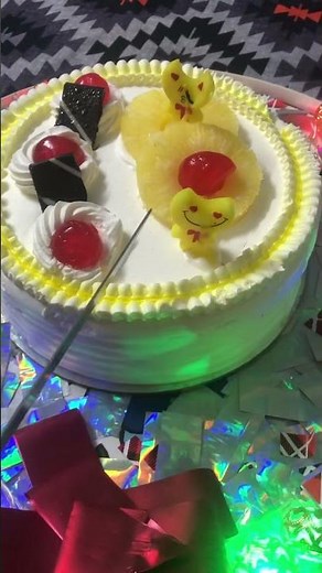 Easy Cake Plate Decor | Quick Cake Decor | Inexpensive Cake Plate Decoration | By Nee Khan #shorts