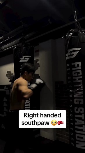 Punch volume speed and power all going crazy 🔥 (via twinjinbox/IG) #boxingtraining #boxingtok #boxing