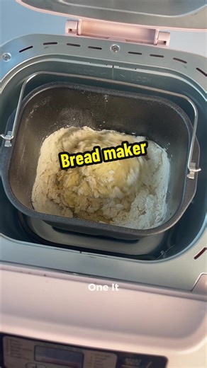 Start your mornings with fresh, warm bread without any effort. The KitchenInTheBox bread maker kneads, mixes, and bakes automatically, so you can enjoy homemade bread every day. Perfect for busy families or anyone wanting a healthier routine. Just add ingredients, choose a program, and let the machine do the work. Enjoy soft, golden bread that fills your home with a comforting aroma. #newyearnewme #kitcheninthebox #breadmaker #homemadebread #tiktokshopjumpstartsale