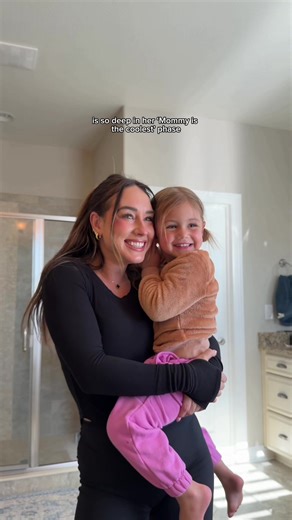 I'm actually so FLATTERED by the fact that she wants to copy me so hard 🥲 just two bestie girlies who use @GUM® USA together 👯‍♀️ #GUMPartner #GUM #HealthyGums #GUMOralCare #AHealthyBodyNeedsGUM