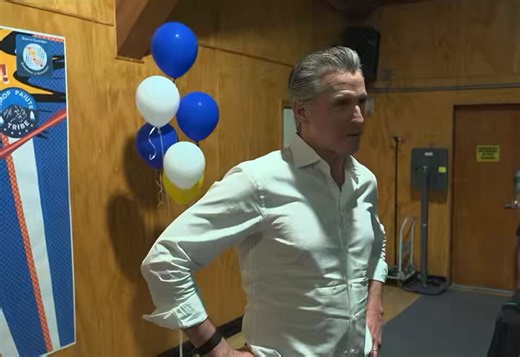 >>@CAGovernor Gavin Newsom when asked what delivering high-speed, affordable internet means:Bishop matters and we care. We're all better off. We have to do more than identify problems; we got to solve them. We're all in this together. A lot of rural communities have been suffering because they start behind in terms of basic infrastructure.The prospects of leaving communities behind where people quite literally will never have a chance to catch up is real, unless we catch up to our responsibiliti