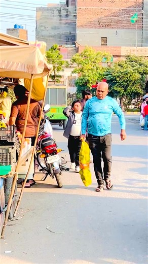 Fruit bag fun 😂😁 #prank #comedy #funny #comedyreels #usa #newyorkcity #newyork | Coach Pranks