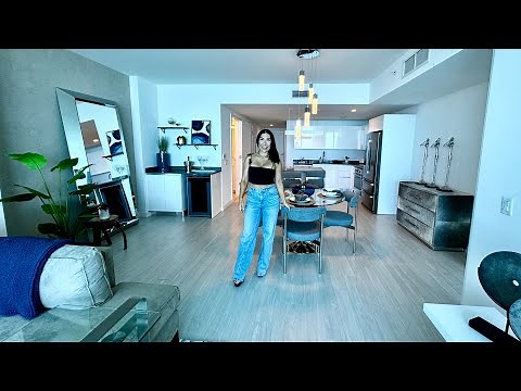 Renting Miami 🖤 Tour This 75th Story Brickell Luxury High Rise Apartment With Me at Panorama Tower