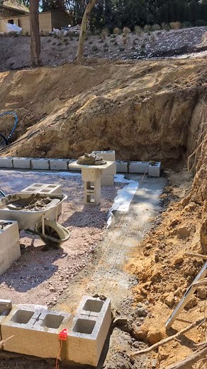 Got the chance to get on the trowel again 💪💪#gardening #work #gardens #landscapers #landscaping #builders #landscape #garden @hikokiuk | The Landscaping Lounge