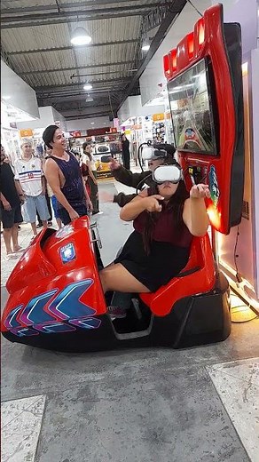 Women Fully Immersed in Virtual Reality || ViralHog