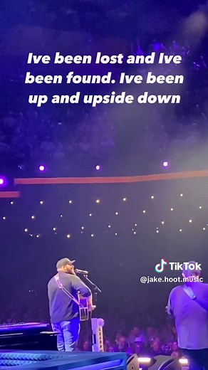 Debut of '25 Cents' at The Grand Ole Opry