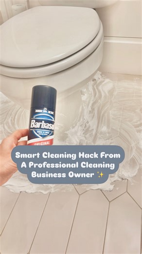 Care Cleaning on Instagram: "✨smart cleaning hacks from a professional cleaning business owner✨ Mind blowing cleaning tip to remove urine smell from bathroom and clean the base of your toilet!!! This is the EASIEST & BEST way to get that urine smell gone and deep clean the base of your toilet✨ 🧼 How to remove urine smell around the base of the toilet: Step 1: rub shaving cream around the base of your toilet and all around the floor surrounding the toilet. Step 2: let the product sit for 15 minu