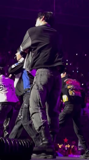 ppl liking this video again makes me emotional, happy 1 year old my dear soobin butt fancam