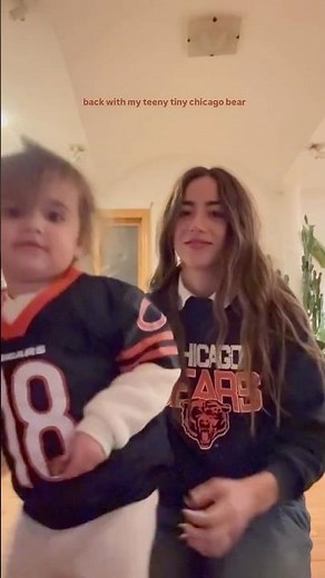 ❤️ Chloe Bennet Instagram story