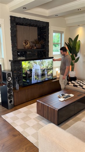 Dennis Anca on Instagram: "Gaming & Movies Shine | Hisense 65 inch U88QG 🍿 @hisenseca Can you believe that picture and audio quality right out of the box! 🤯 This Mini-LED Pro TV delivers unparalleled brightness, colour, and detail in every frame! With a 165Hz REFRESH RATE, this is the ultimate TV for immersive gaming both on console and PC. VRR, AMD Free-sync Premium Pro, Auto Low Latency and 5000 nits of peak brightness makes this not only perfect for movie watching, but optimal for gaming. �