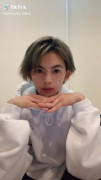 ワンエンチャレンジ第3弾‼︎!みんなもやってね☺︎#ワンエンチャレンジ#Beautifulチャレンジ#ONENONLY#ワンエン#NAOYA#おうちで過ごし隊 #床に直接お座りver